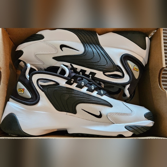 Nike Other - Men’s Nike Zoom 2k authentic size 9